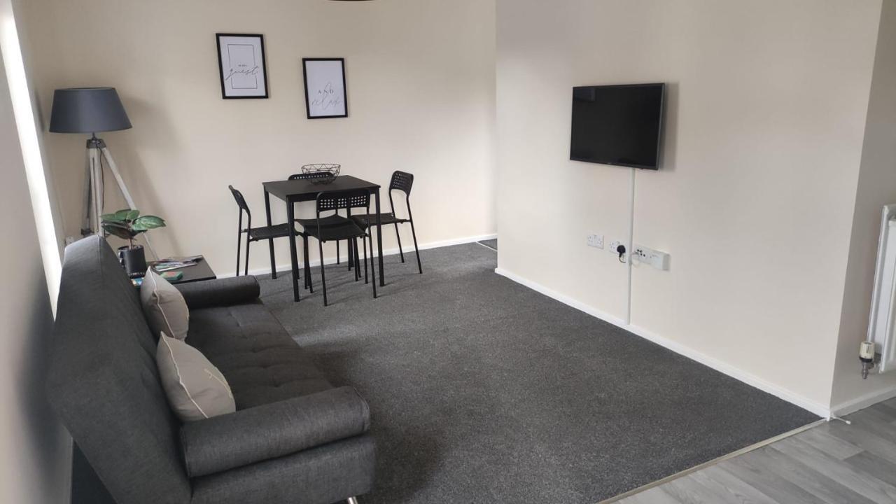 Lovely 1 Bedroom Studio Apartment - מרת'יר טידפיל מראה חיצוני תמונה
